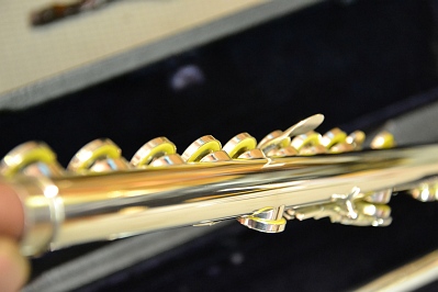 Voir  R�paration�des�fl�tes�professionnelles�