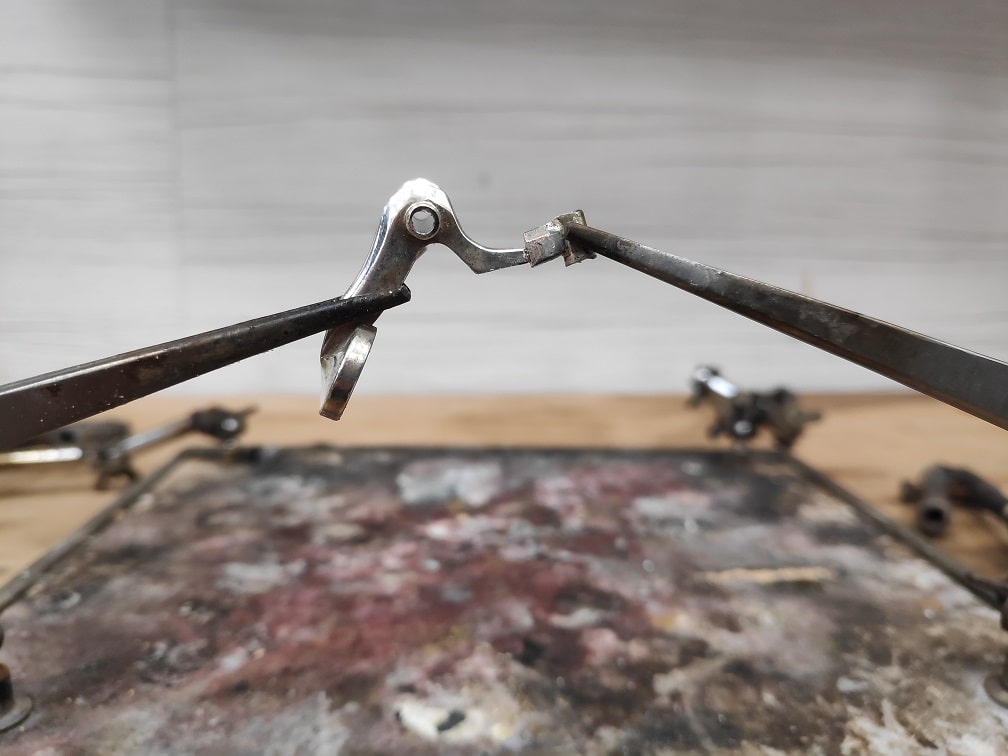 Ophicl�ide Atelier r�paration instruments � vent Fabricatiopn cl� Cor de basset Op�ra la Scala Milan