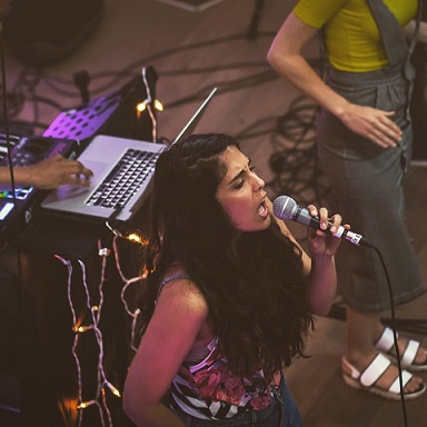 Ophicl�ide_Showroom_Concert_StereoSnap_Nishma