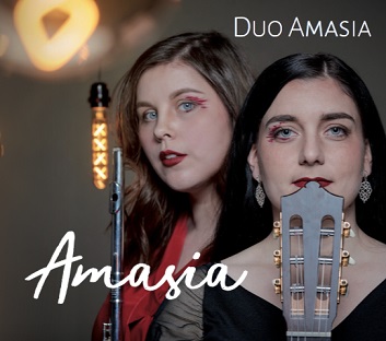 Ophicl�ide Showroom Concert duo Amasia Laura Matz (fl�te) et Nora Amanda Gundersen (guitare)